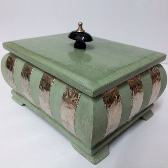 Lindgrünes Kästchen